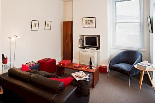 Twofourtwo Boutique Apartments Λόντσεστον Εξωτερικό φωτογραφία